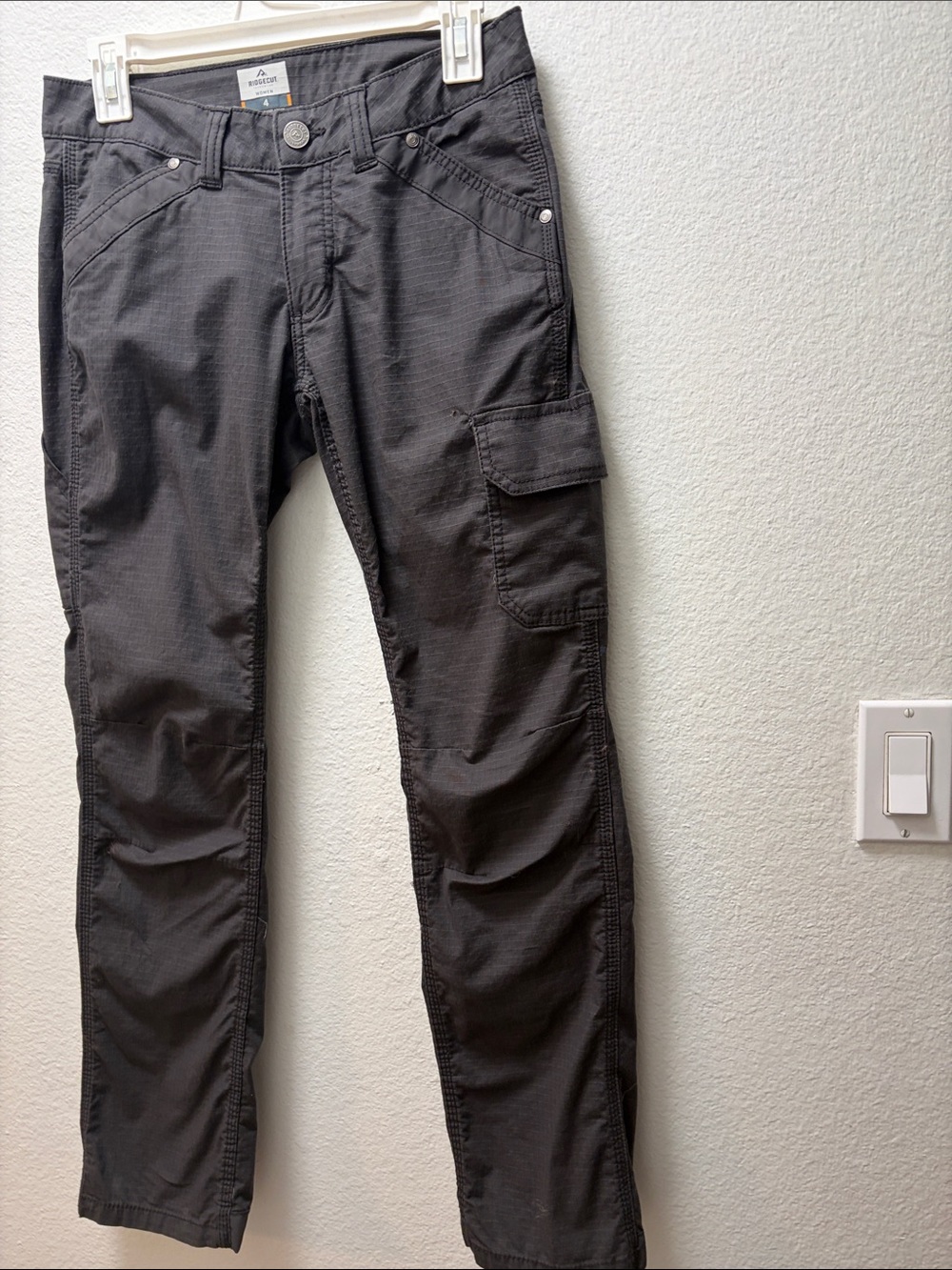 Black Straight-Leg Cargo Pants for Women